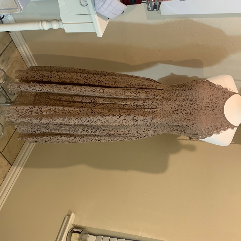 dress in excellent condition.